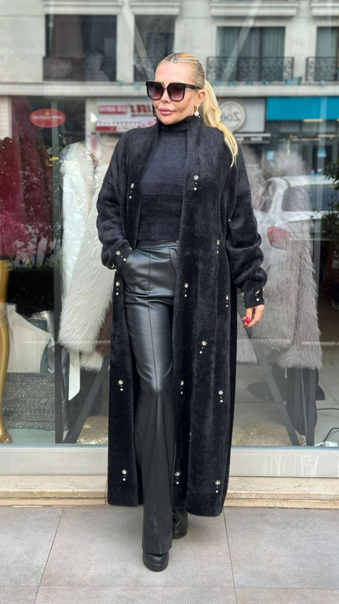 Taş Detaylı Angora Siyah Hırka